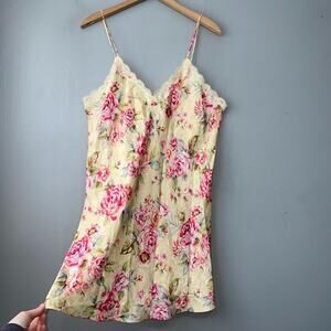LA Intimates Lingerie Size Large Butter Floral Satin Coquette Lace Slip Romantic